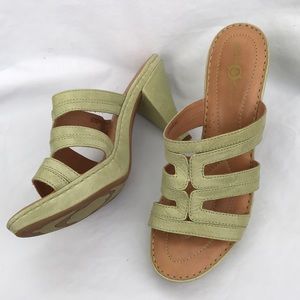 Born comfy open toe sandals heels size 10 EUC